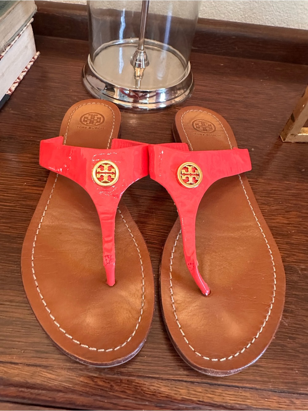 Tory Burch Pink Patent Leather Thong Sandals with Gold Logo